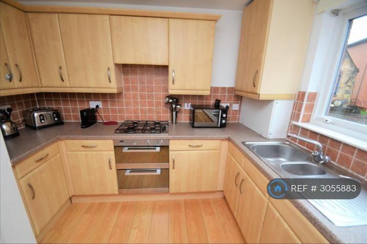 Apartment in Glasgow - View 3