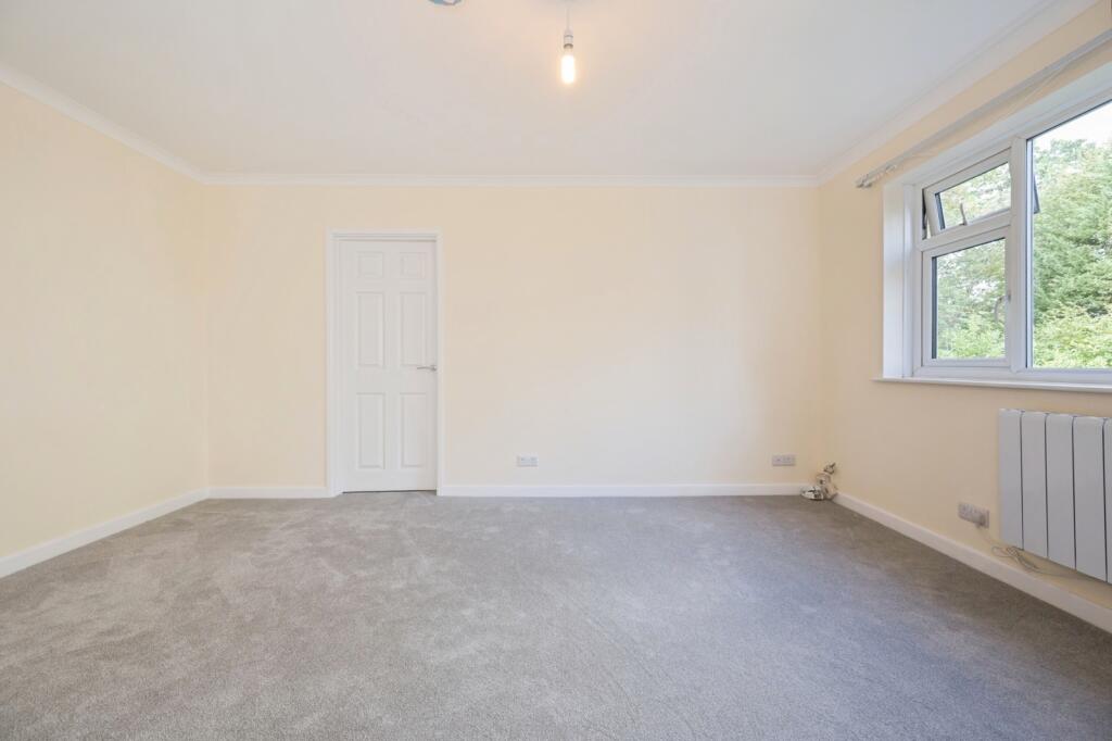Apartment in Southampton - View 5