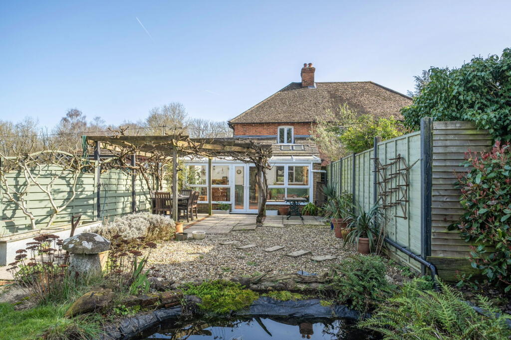 House in Basingstoke and Deane, Pamber - View 2