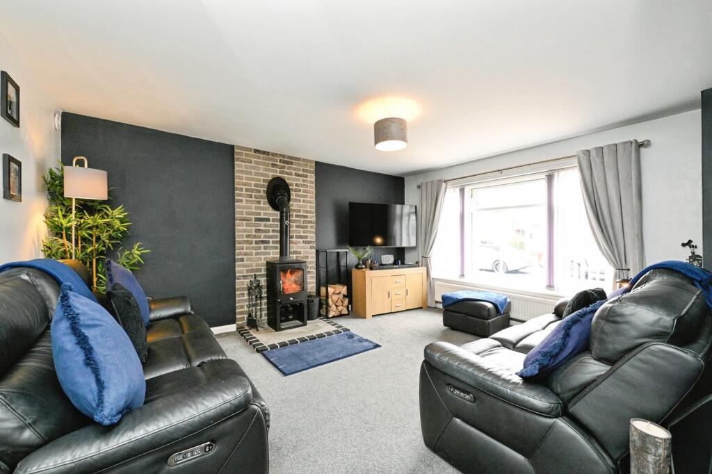 4-bed detached on Lancaster Drive, Long Sutton, PE12, £340,000