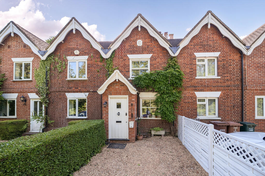 Main image of property: White Hill Cottage, White Hill, Batchworth Heath
