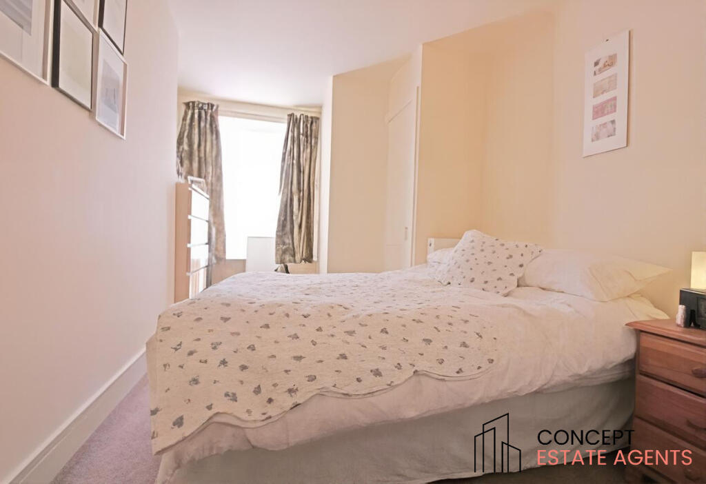 Apartment in London - More
