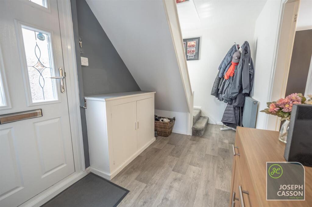 House in Bridgwater, West Bridgwater, Durleigh & Haygrove, Somerset - View 2