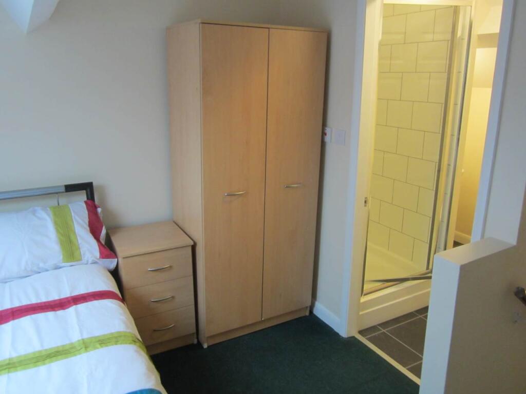 Main image of property: 80 Macklin Street, Derby, 