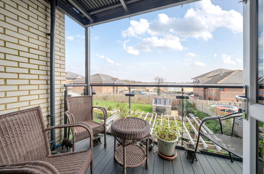 Main image of property: Roslin Place, Station Road, Hook, RG27