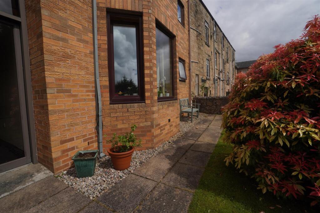 Main image of property: 29, 1 Alexandra Avenue, Lenzie