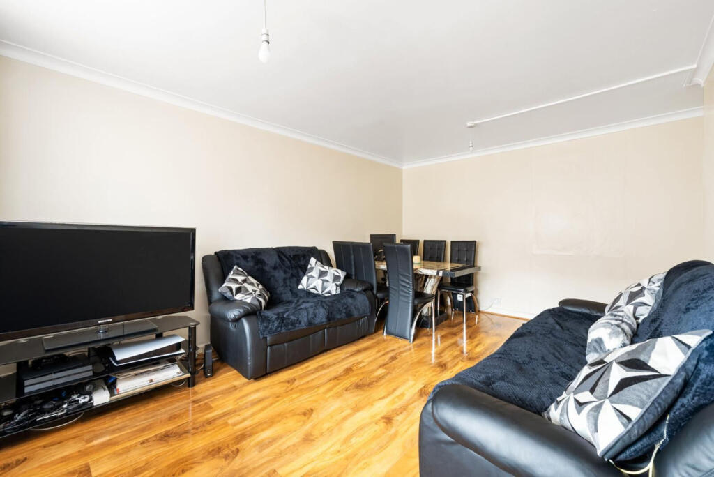 Apartment in London - View 5