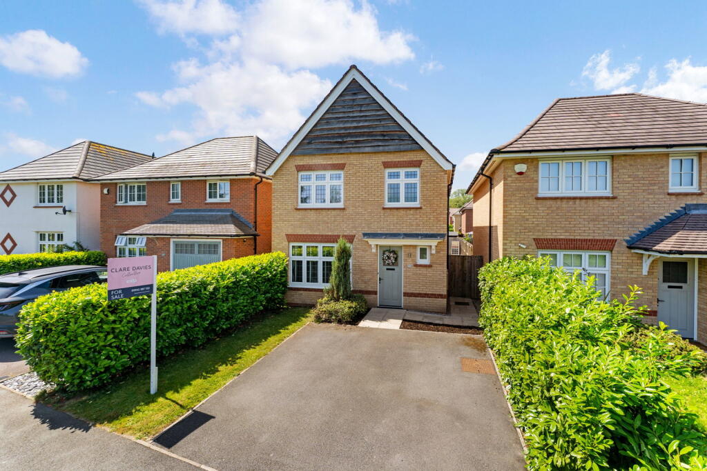 Main image of property: Moorgate Drive , Astley, Manchester, M29 7UA