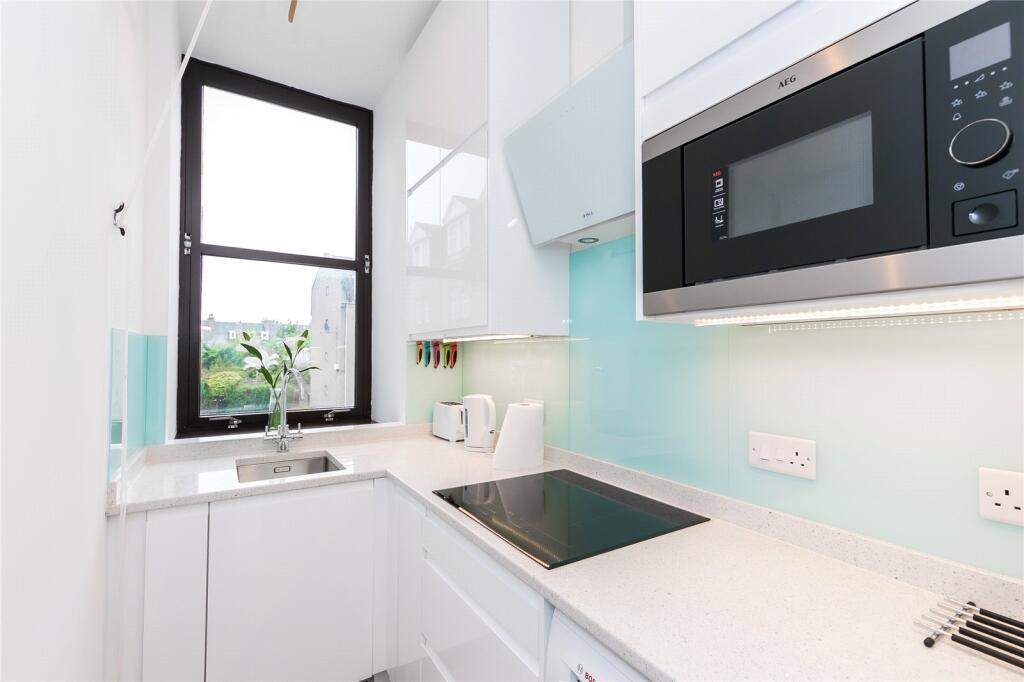Apartment in Aberdeen, City Centre - View 2