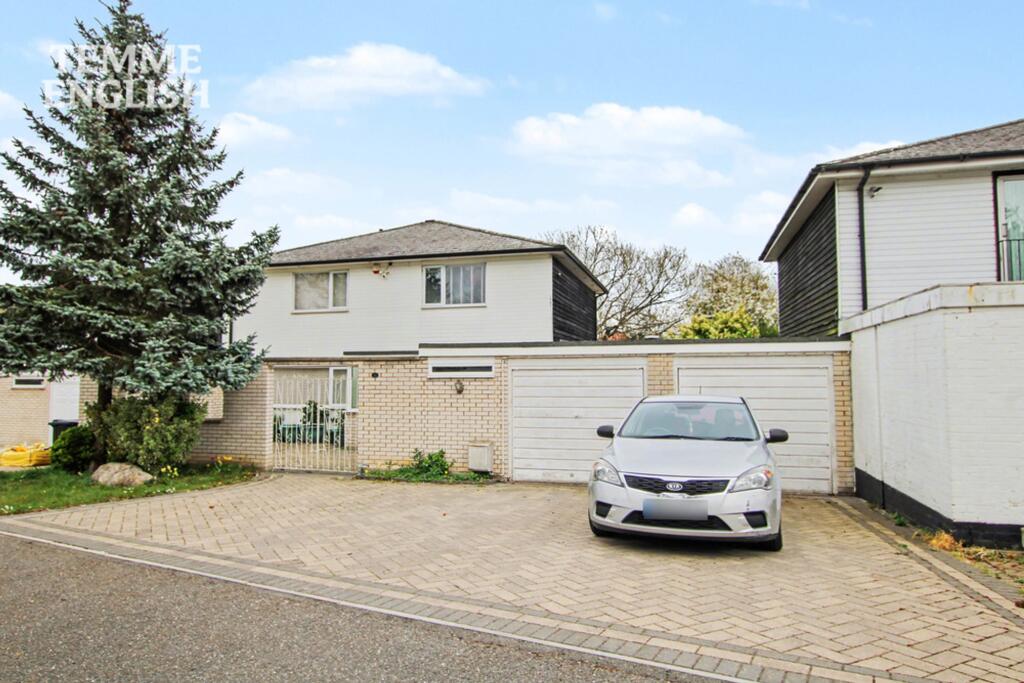 Main image of property: Fletchers, Lee Chapel South, SS16