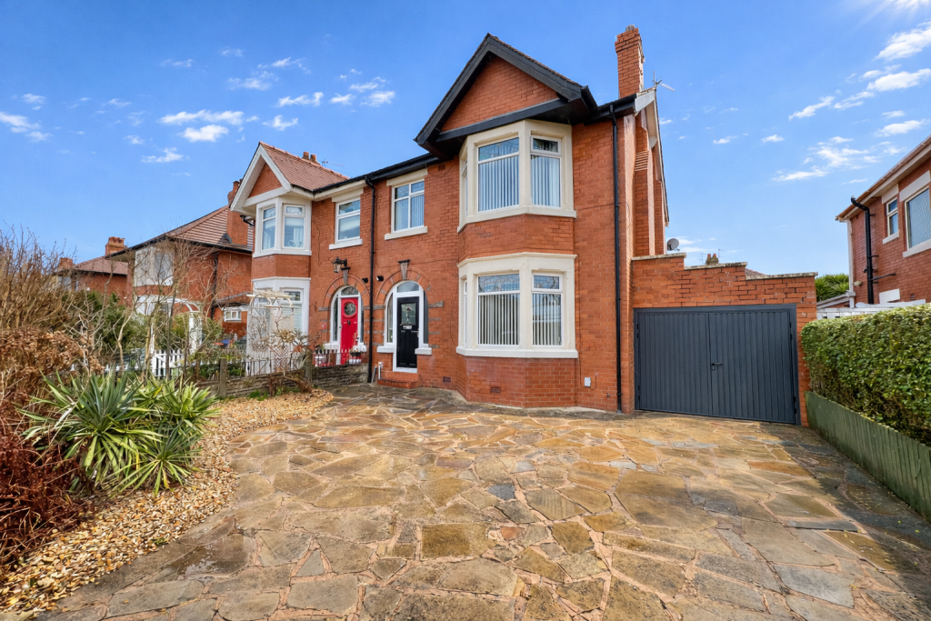 4-bed semi-detached on Ormont Avenue,  Cleveleys, FY5, £290,000