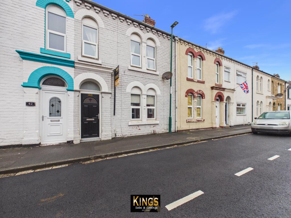 2-bed terraced on Red Lion Street, Redcar, Redcar And Cleveland, £95,000