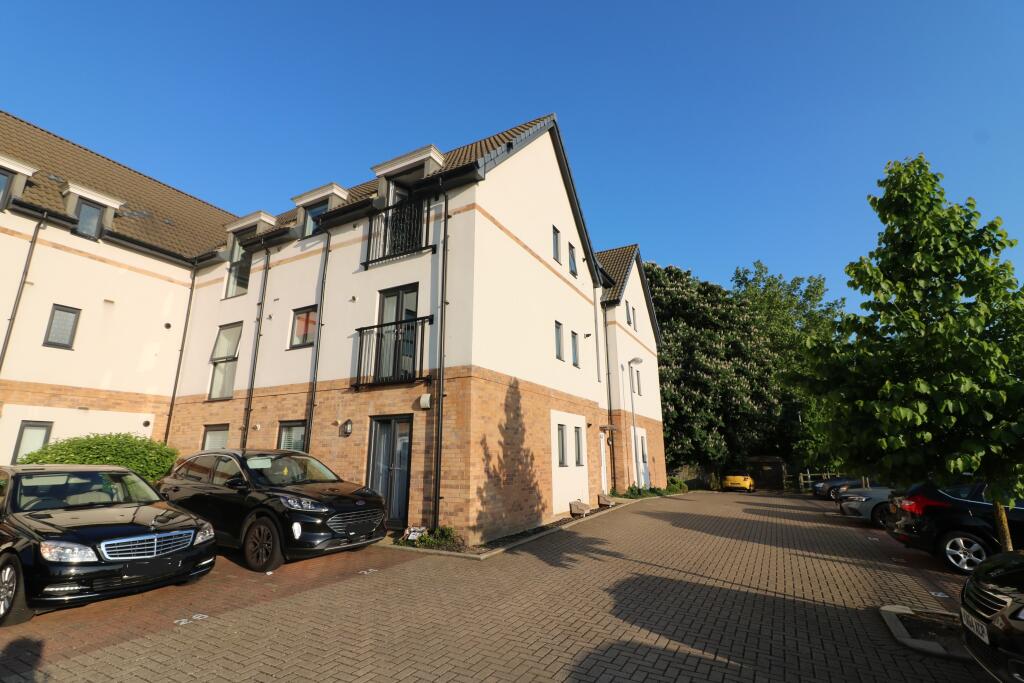 Main image of property: Sovereign Place, Hatfield, AL9