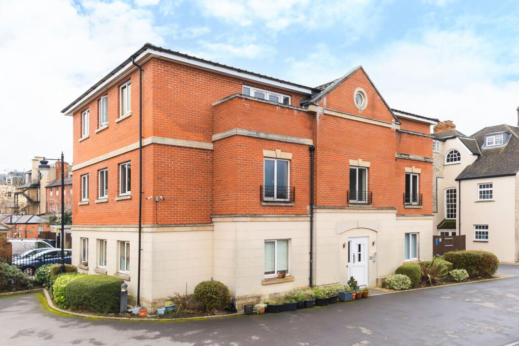 Main image of property: Croft House, Brock End, Old Town, Swindon, Wiltshire, SN1 3HA
