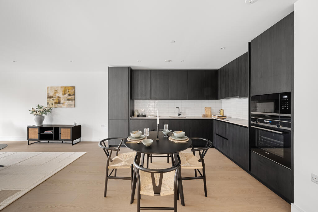 Main image of property: Belfield Mansions, London SE17