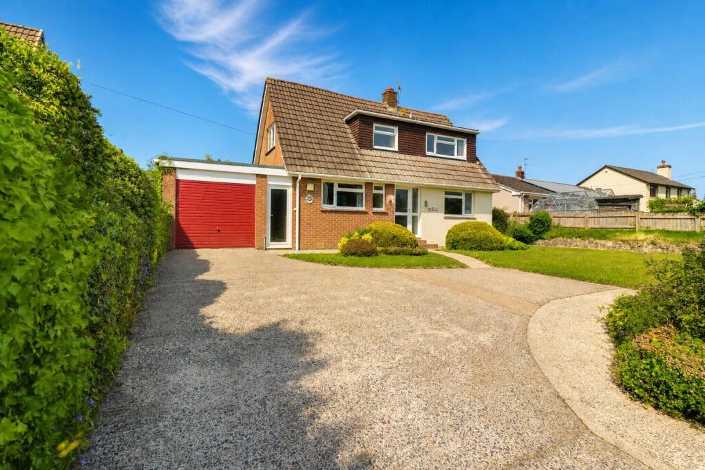 3-bed detached on Manor Road, Landkey, Barnstaple, Devon, EX32, £350,000
