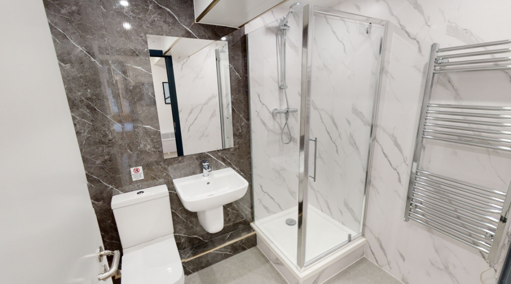 Apartment in Newcastle upon Tyne - View 5