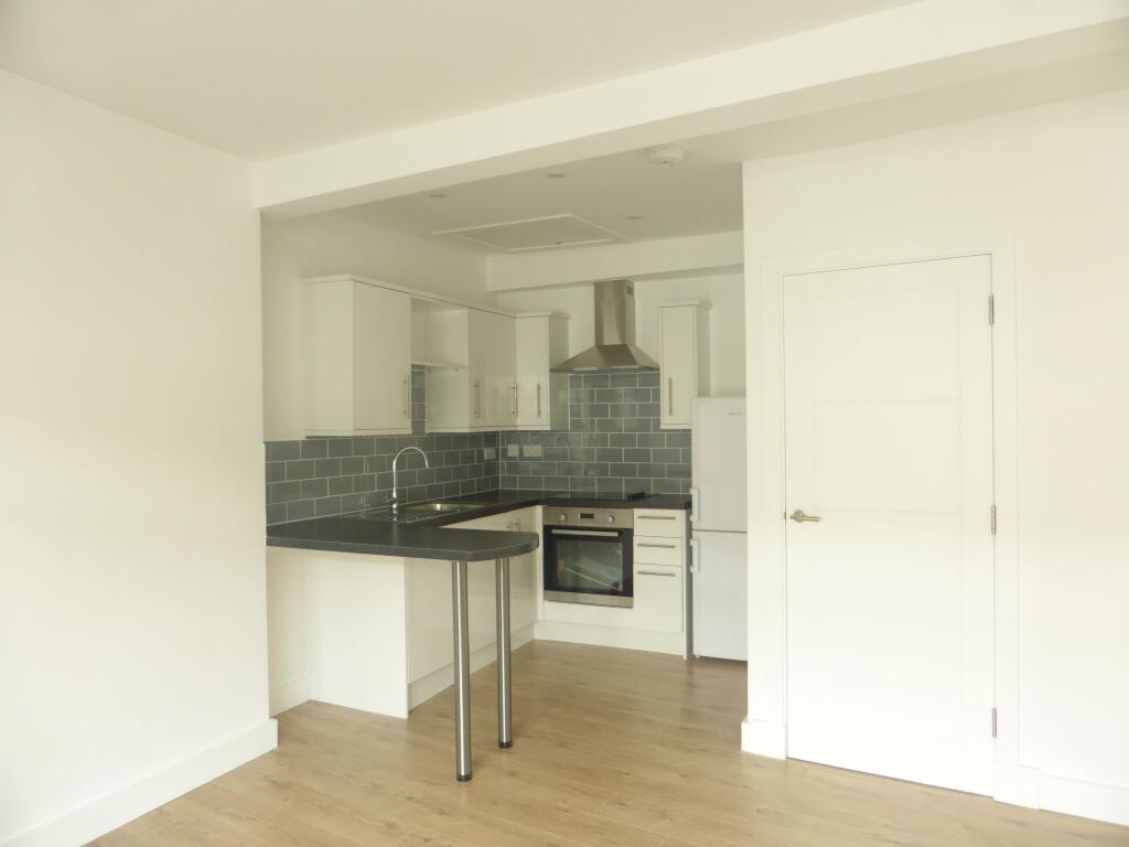 Main image of property: Enterprise House - P1387