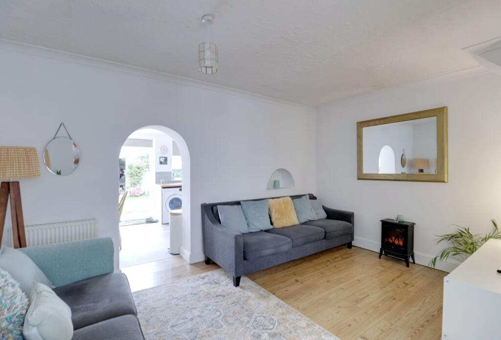 House in Rainham - More