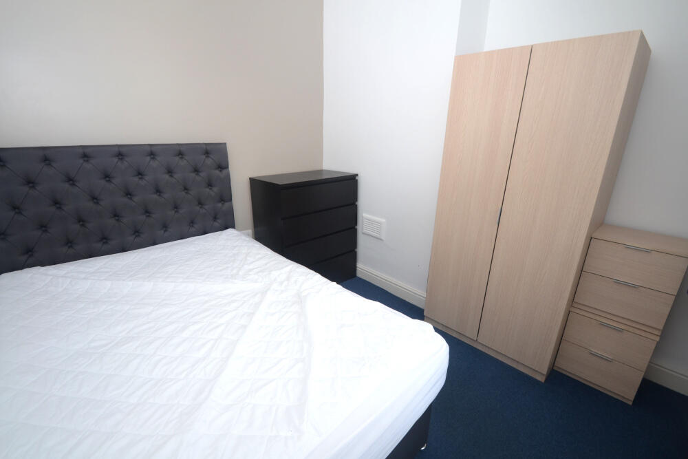 House in Salford, Greater Manchester - More