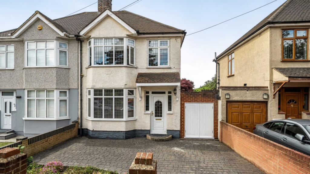Camdale Rd, London, SE18 2DS, London