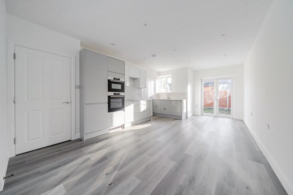 Main image of property: South Park Crescent, Catford, London, SE6