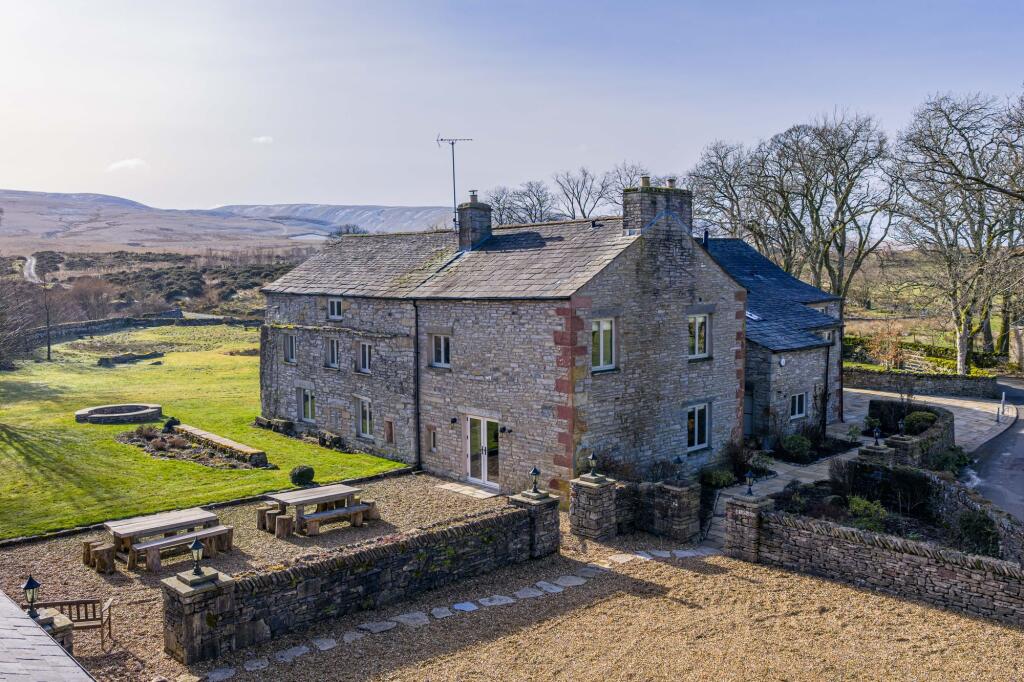 Main image of property: Sandwath & 2 Attached Cottages, Newbiggin-On-Lune, Kirkby Stephen, CA17 4LY