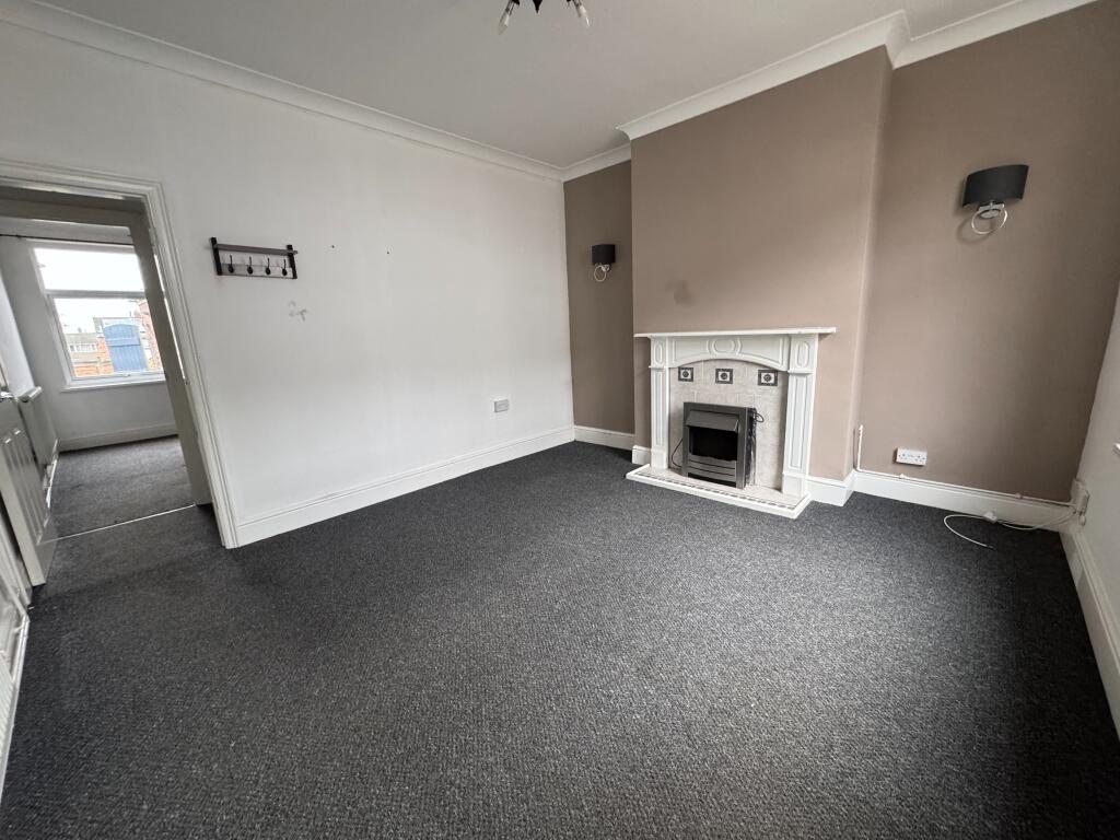 Oversetts Road, Newhall, Swadlincote, Derbyshire, DE11 photo 2