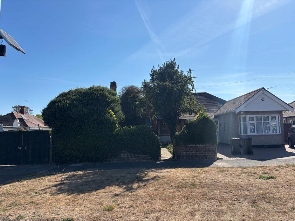 House in Southend-on-Sea - View 2