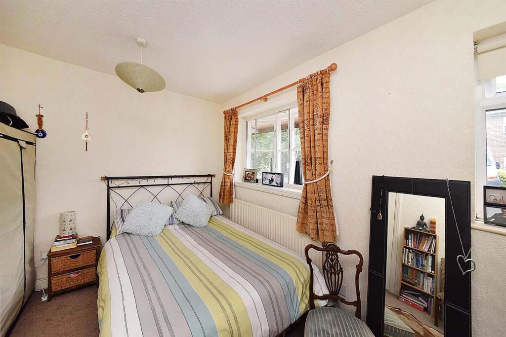 Vine Street, Bollington, SK10 5QB photo 5