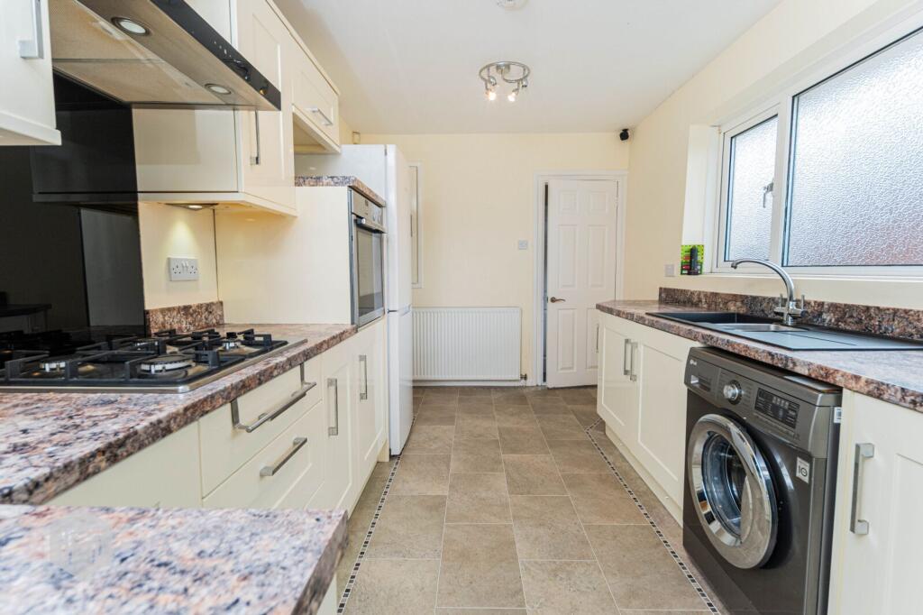 Longsight Road, Greenmount, BL8 photo 5