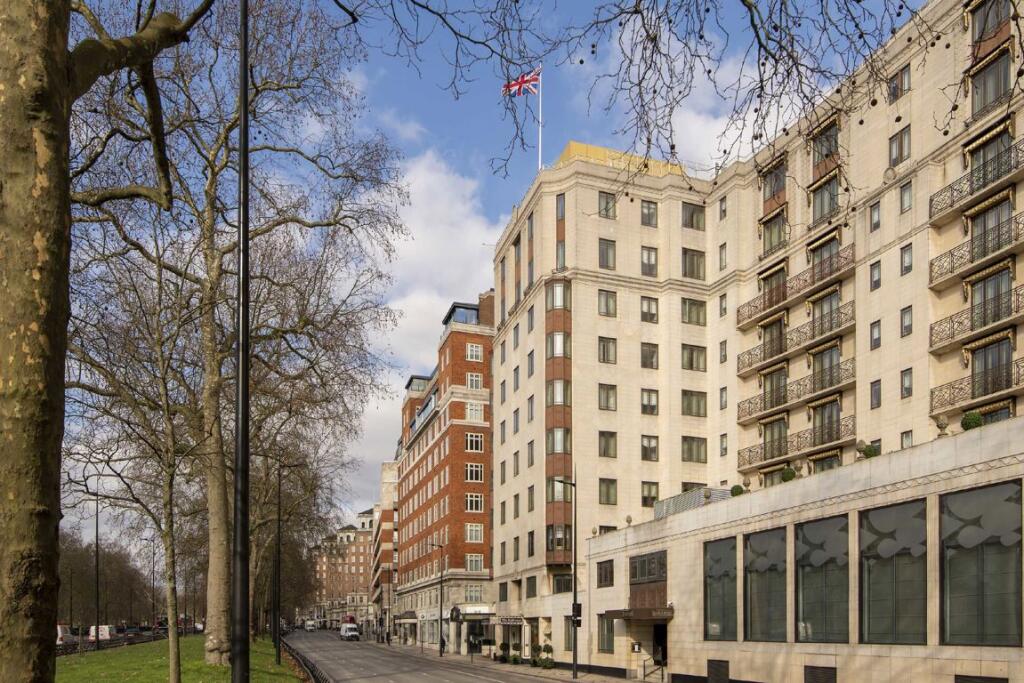Main image of property: Park Lane, London