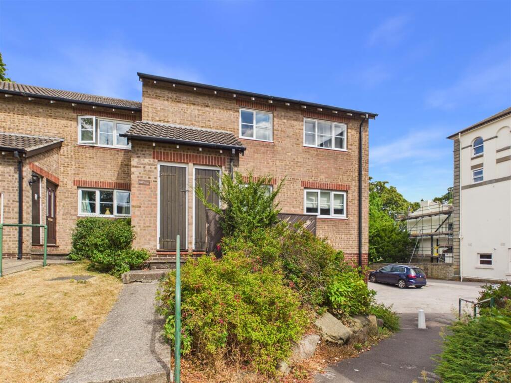 Main image of property: Cherry Tree Dell, Kenwood, Sheffield
