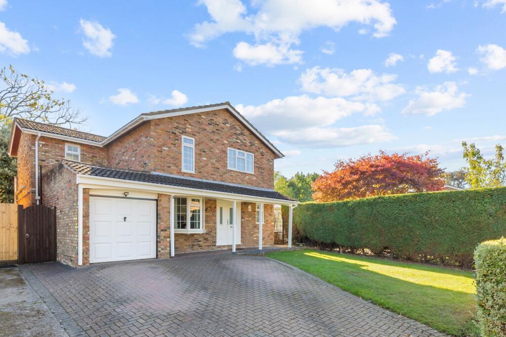 Main image of property: Allingham Gardens, Horsham, RH12