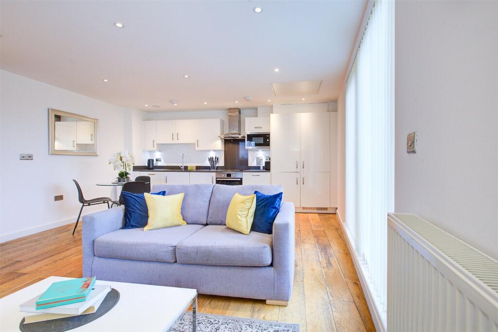 Apartment in London - View 5