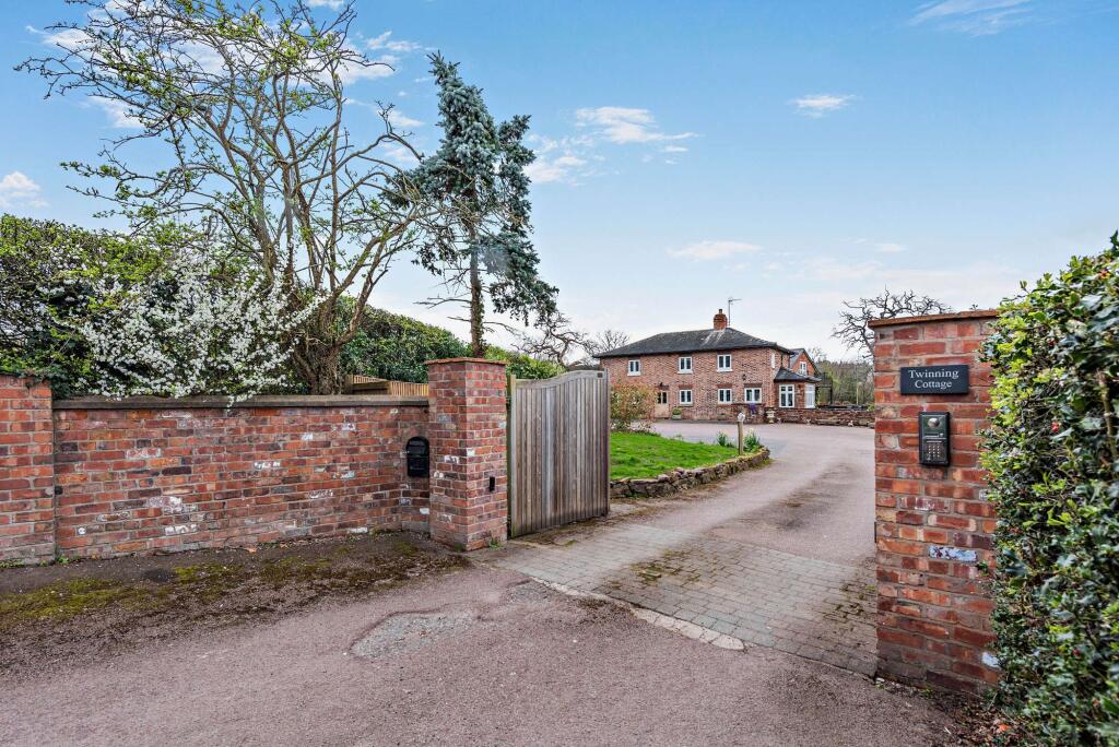 Main image of property: Erbistock, Wrexham, LL13
