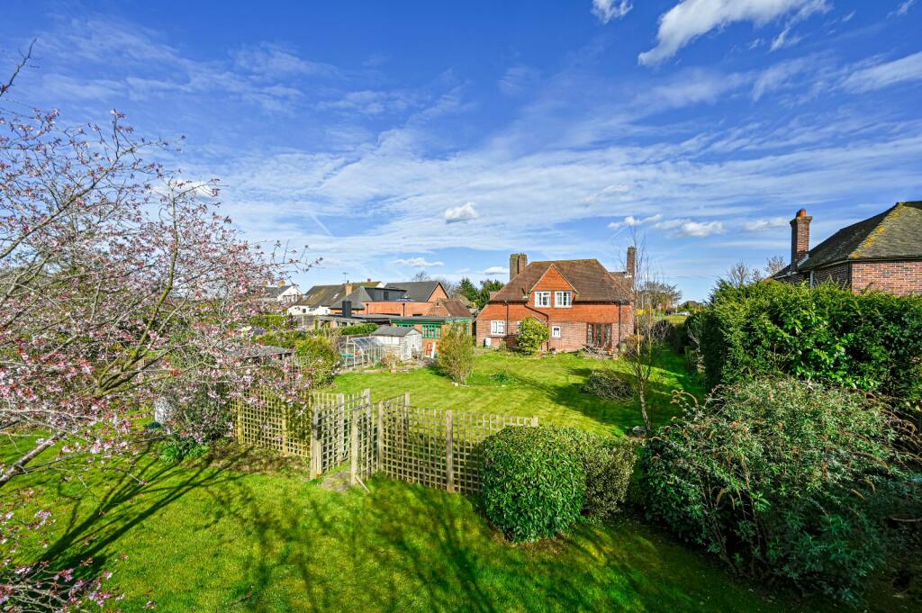 Sandyhurst Lane, Ashford, Kent, TN25 photo 2