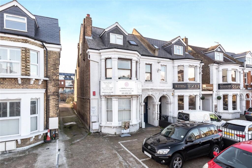 Main image of property: Green Lanes, Palmers Green, London, N13