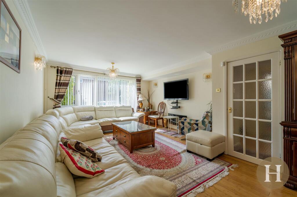House in Birmingham, West Midlands - View 5