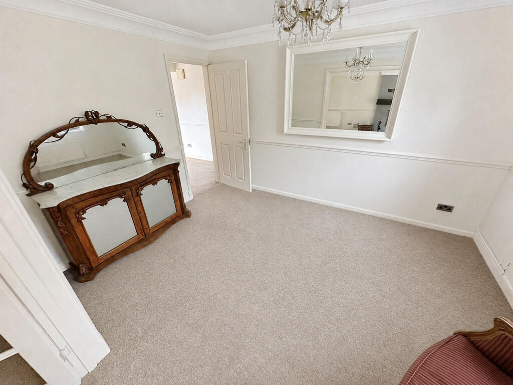 Spinnals Grove, Southwick - More