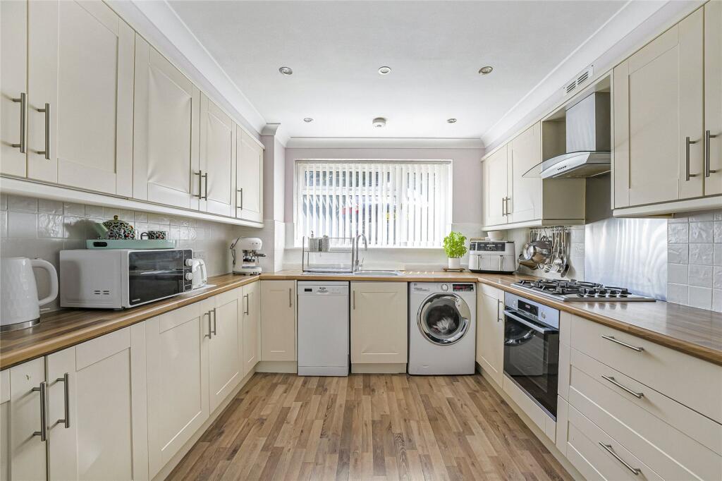 House in Dartford, Stone - View 4