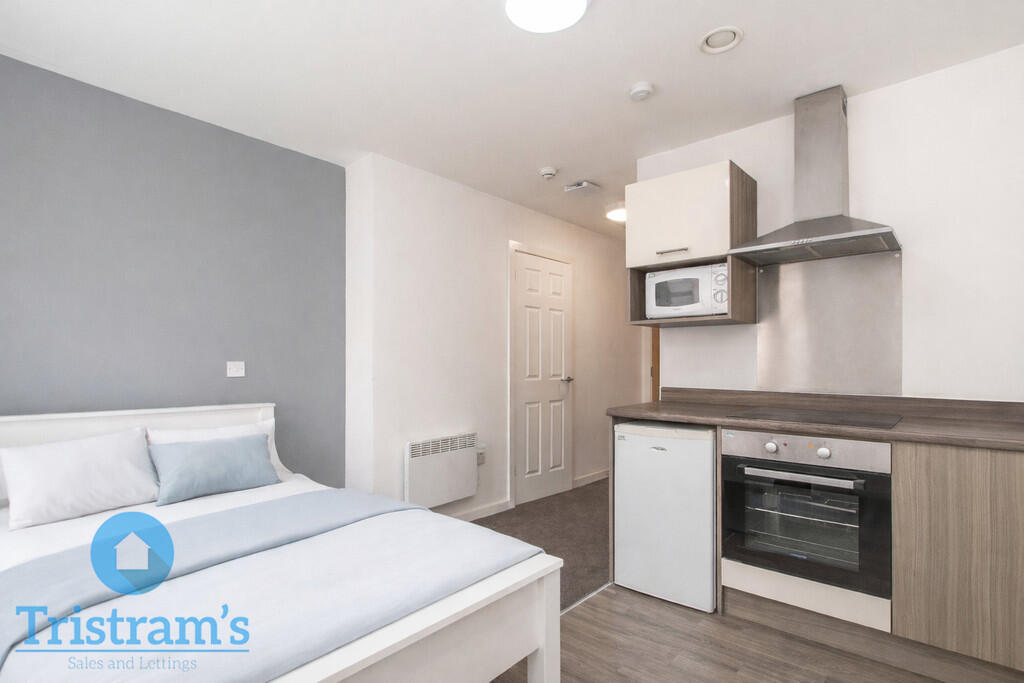 Apartment in Nottingham, Nottinghamshire - View 4