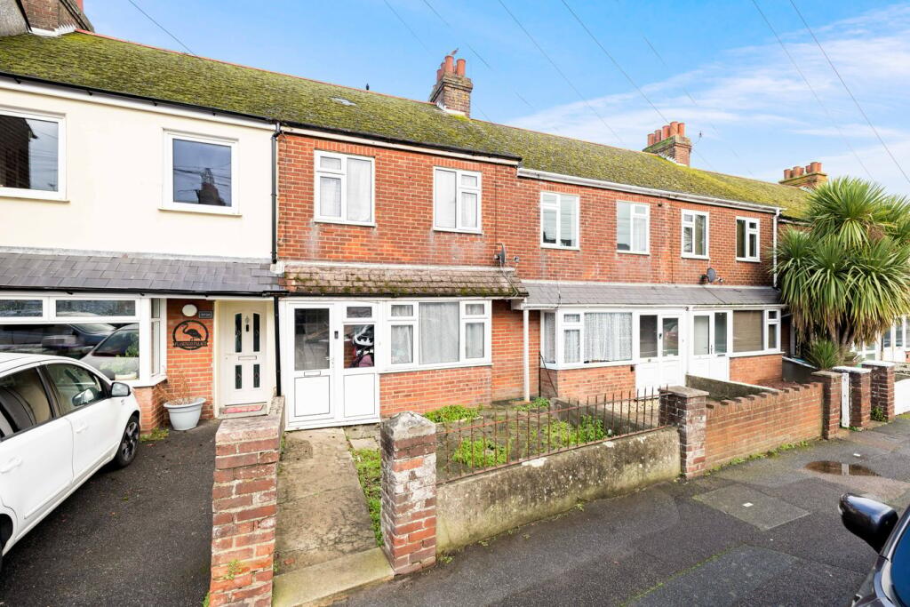 2-bed terraced on Church Road, Folkestone, CT20, £240,000