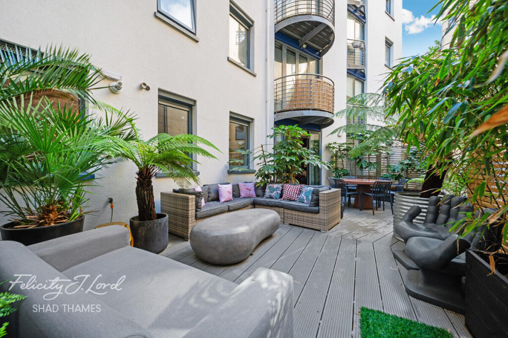 Main image of property: The Terrace Suite @ The Triangle, SE1
