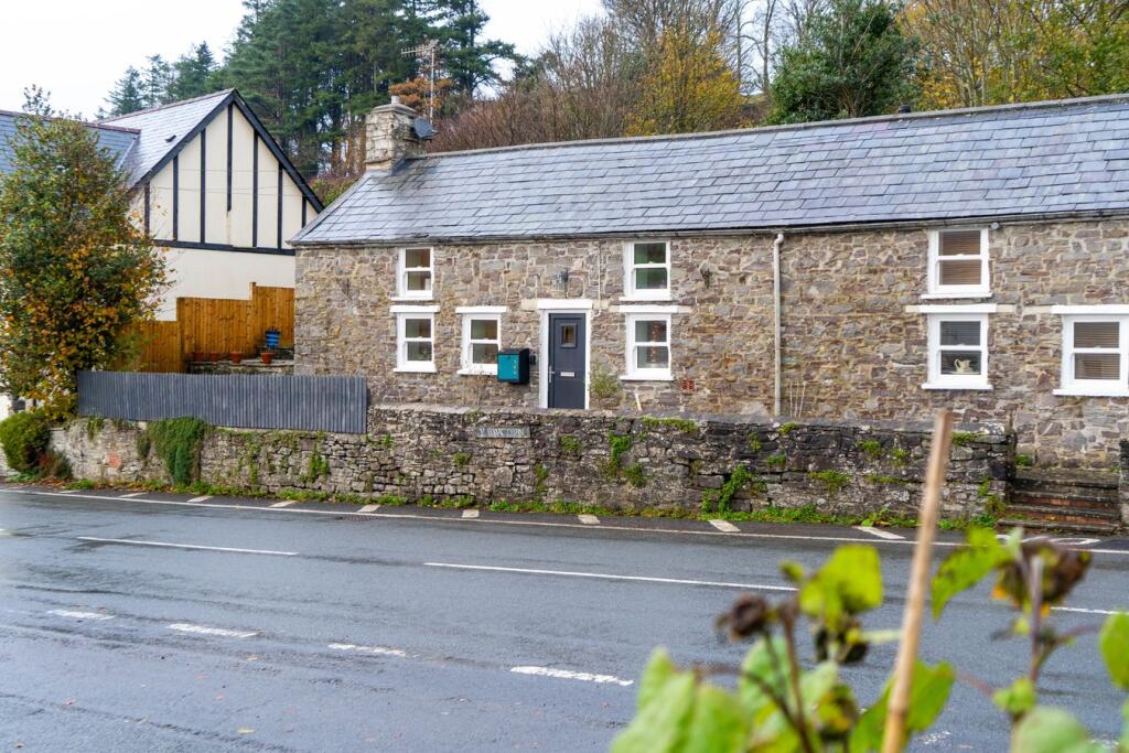 Main image of property:  Defynnog, Brecon, LD3