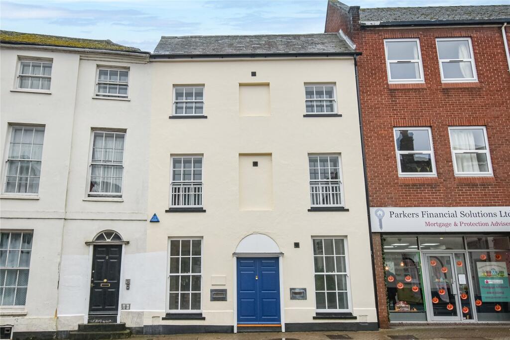 Main image of property: London Road, Newbury, Berkshire, RG14