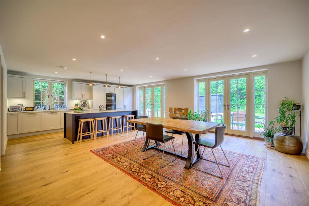 House in South Oxfordshire, Kidmore End - View 2