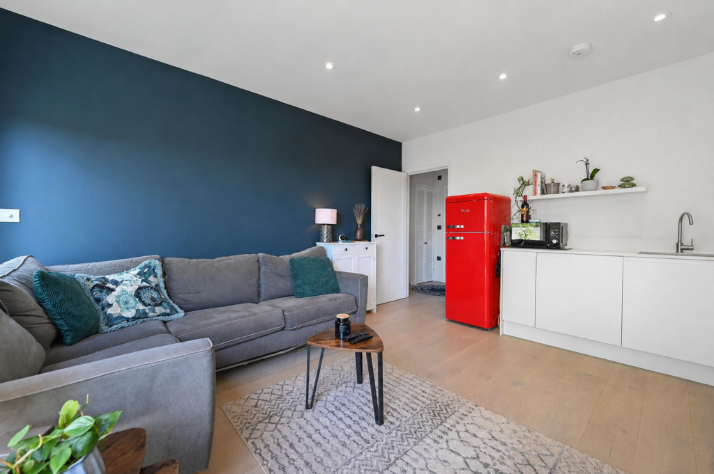 Apartment in London - View 3