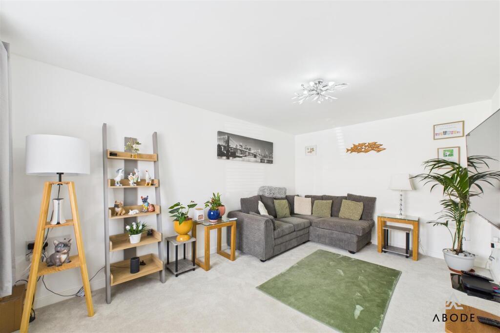 4 bed detached - Attlee Avenue, Anslow image 3