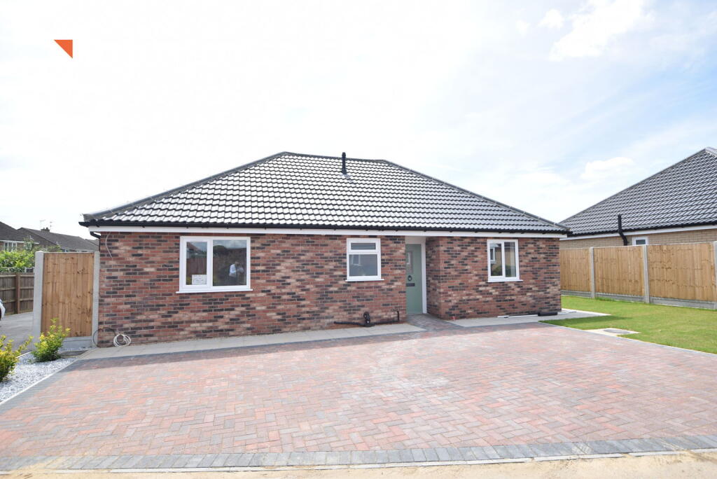 3-bed detached on Plot 3 (5) Foots Farm Lane, Clacton-on-Sea, Essex, CO15 4BN, £365,000